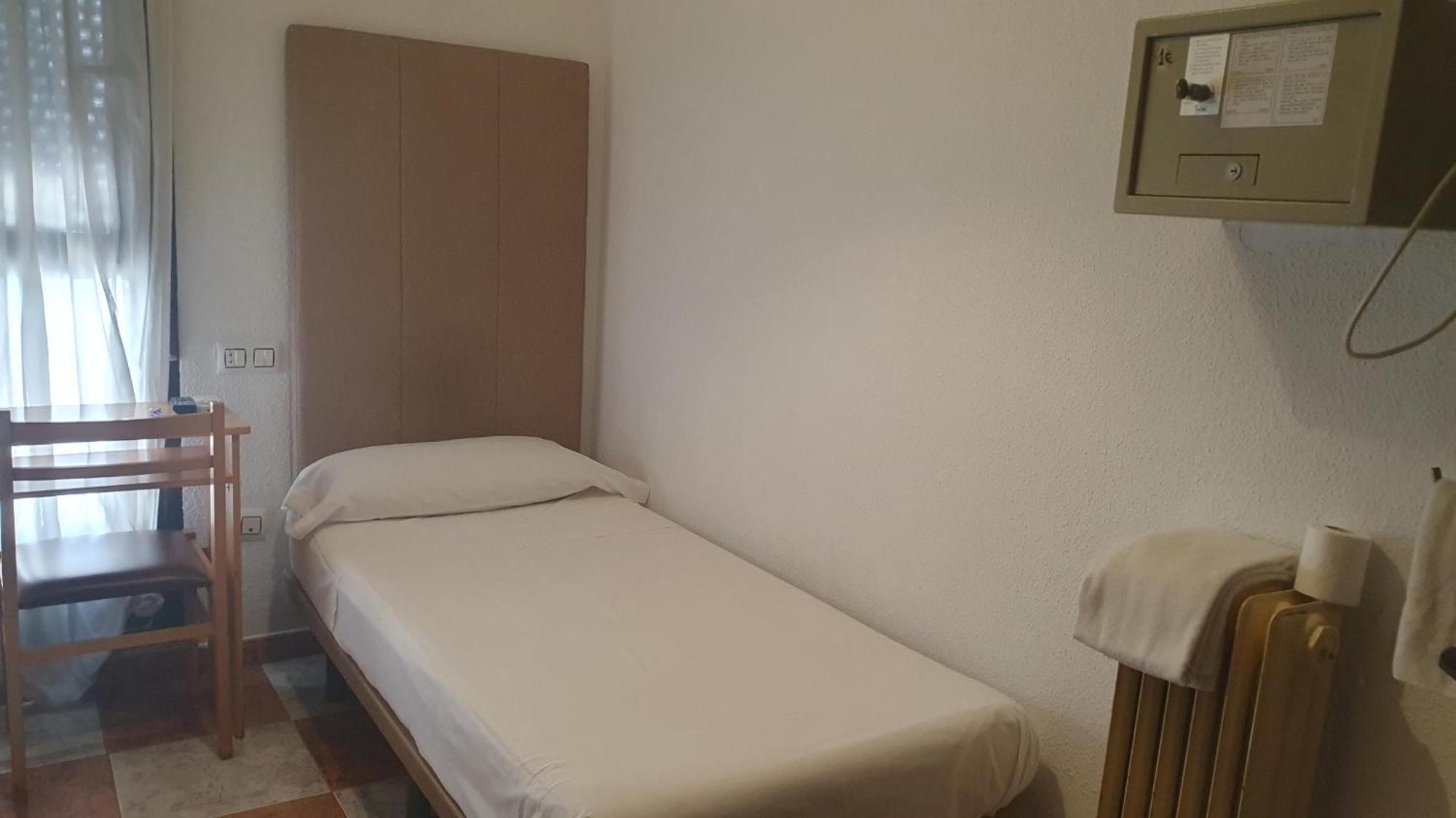 Fuencarral Kryse&Breogan Hotel Madrid Værelse billede