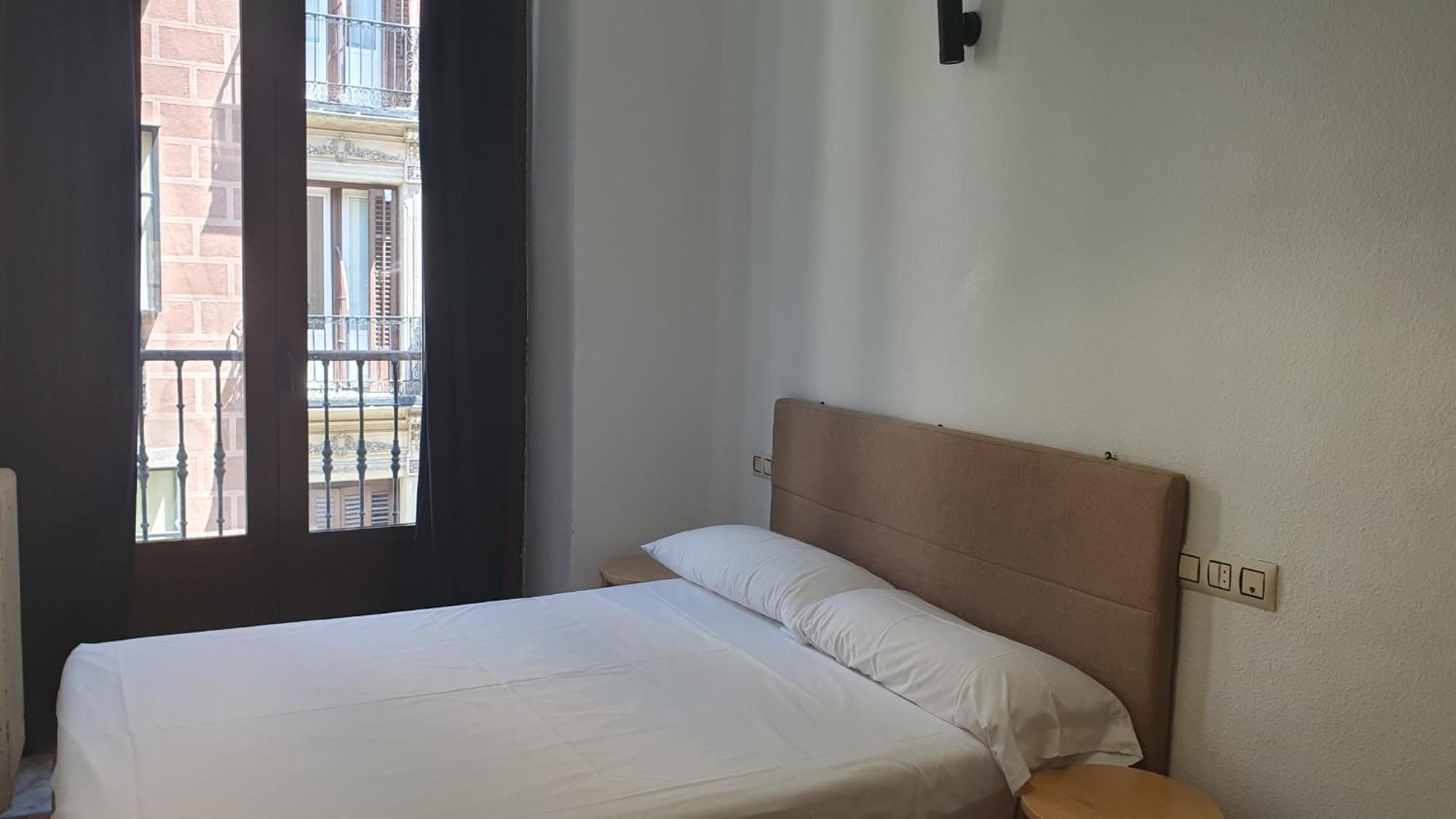 Fuencarral Kryse&Breogan Hotel Madrid Værelse billede